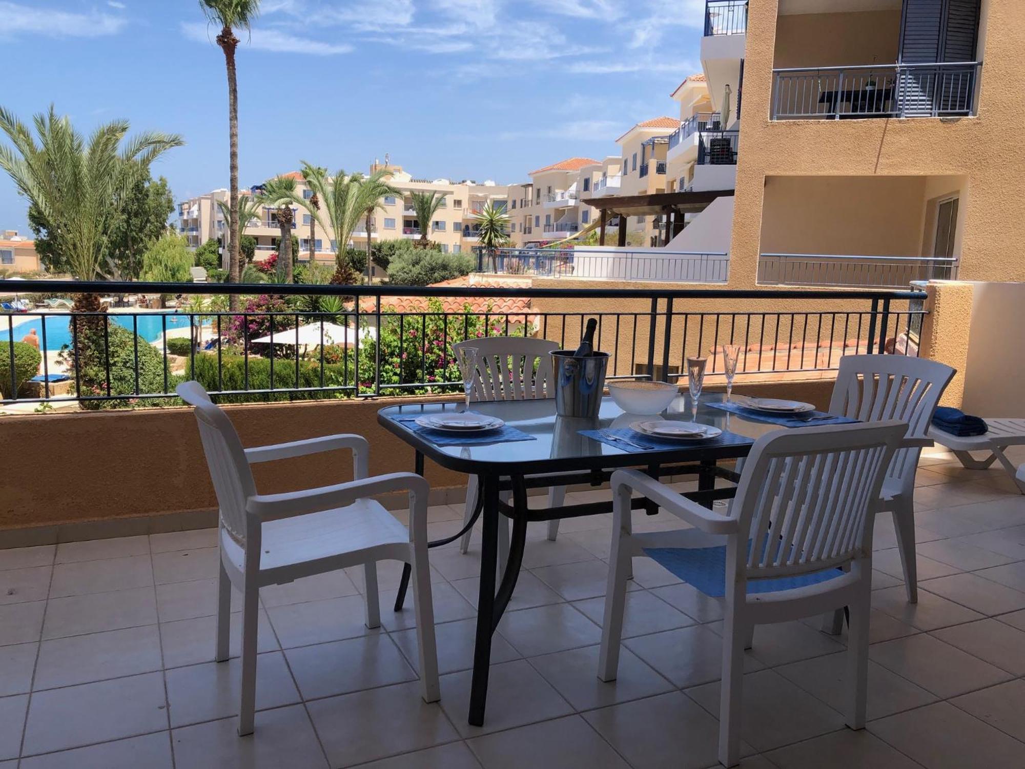 Kings Palace - Stylish 2 Bed Apartment With Sea Views Paphos Exterior foto
